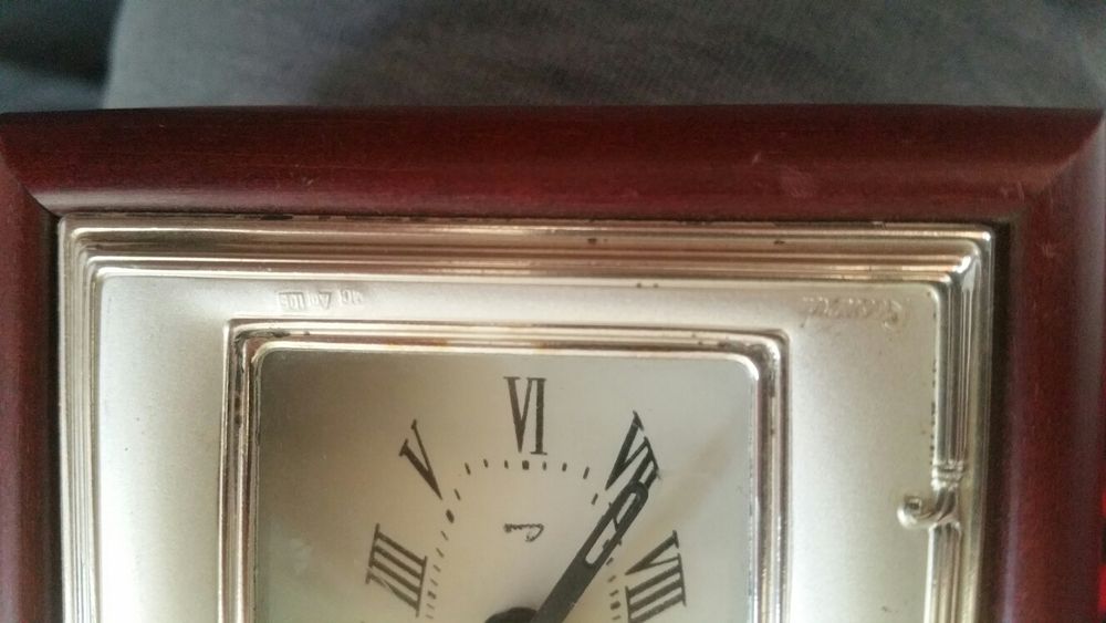 Ceas cu rama din argint