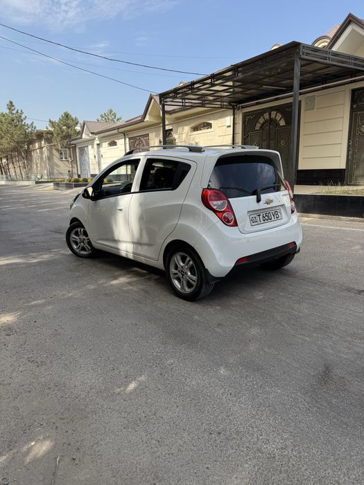 Spark Sotladi moshina ideall metan gaz