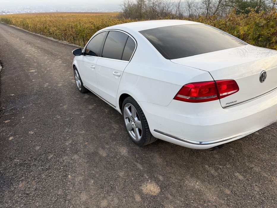 Dezmembram volkswagen passat b7 2.0 tdi