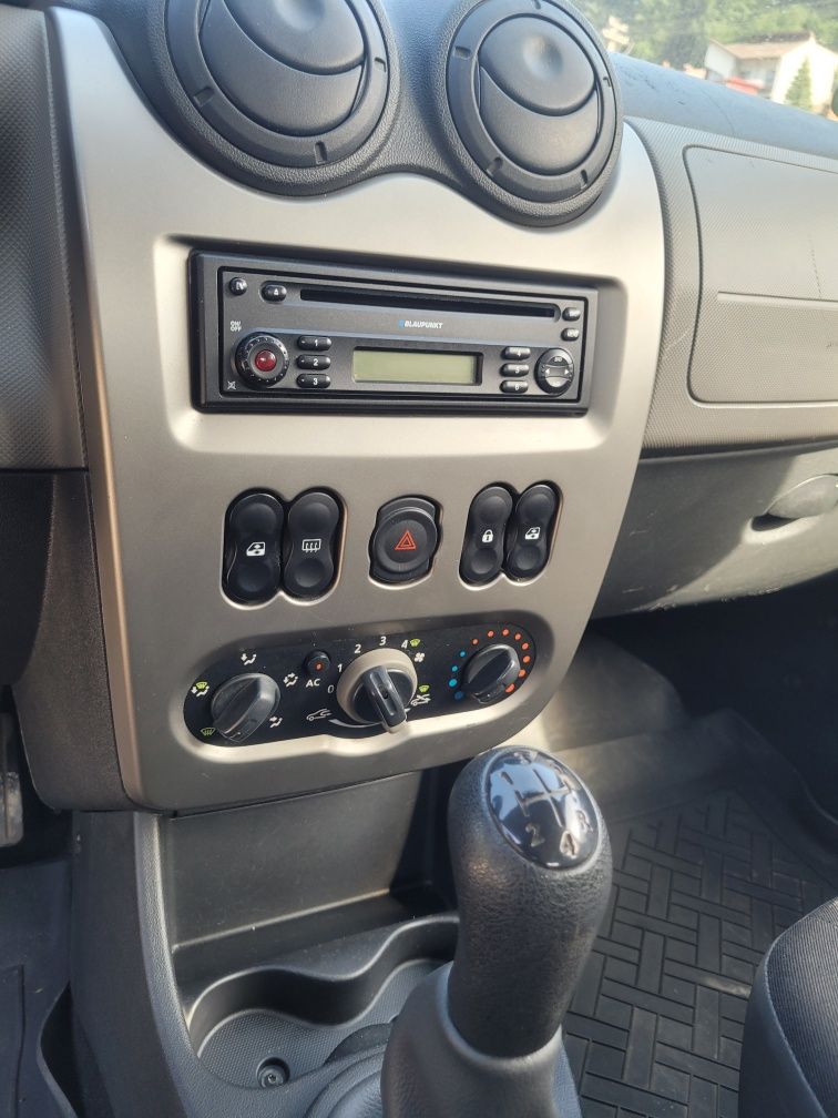 Dacia Sandero 1.2 benzina AC
