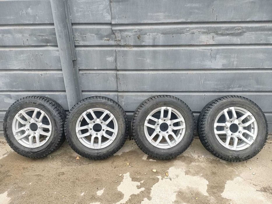 Комплект колес r16 на Ниву Тревел / Chevrolet / Легенда