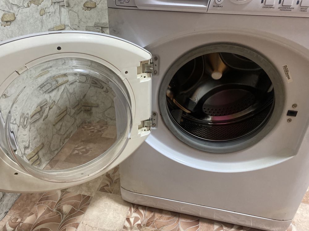 Продам стиральную машину