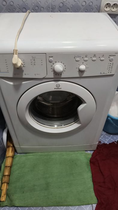 Продам стир.машину на запчасти!