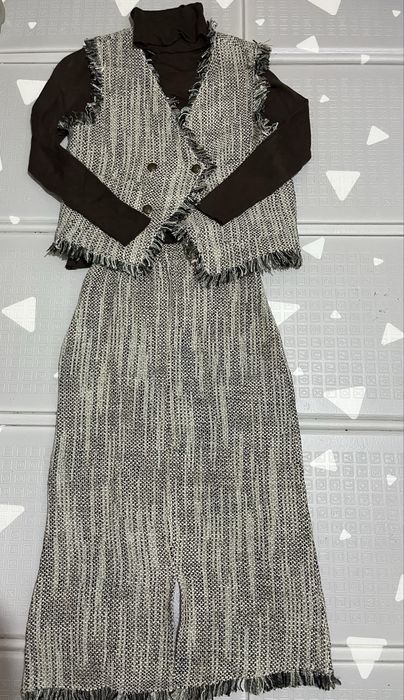 Продам тройку твид новый