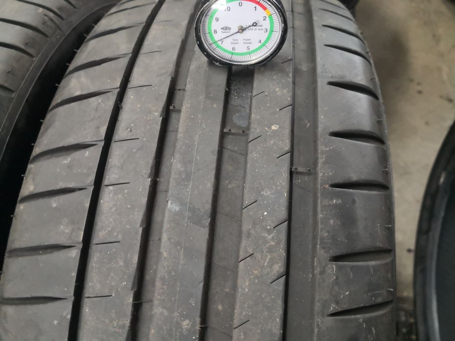 235 45 18 цола гума 1 брой дот 25 Michelin