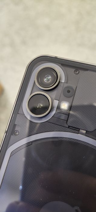 Nothing Phone 1 в гаранция - перфектно състояние