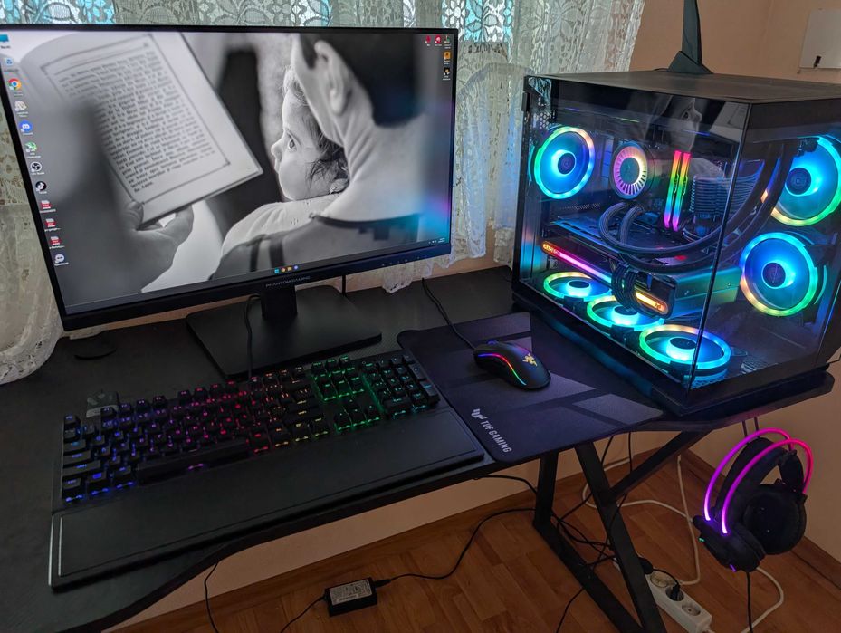 PC de Gaming/Streaming cu tot cu periferice/masa/scaun
