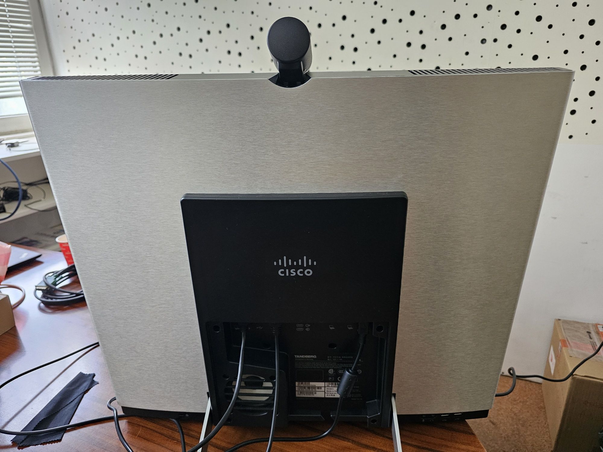 Cisco EX90 H323 система за видеоконферентни разговори
