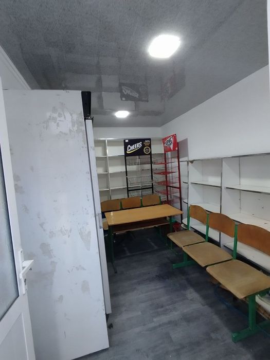 Srochna magazin arendaga beriladi