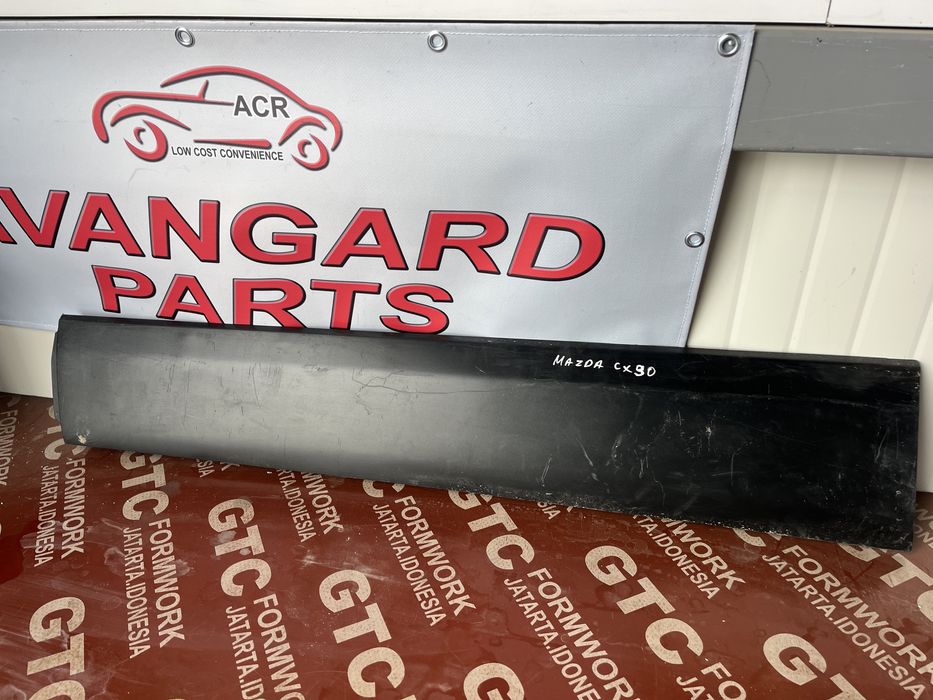 Лайсна за врата Mazda CX90