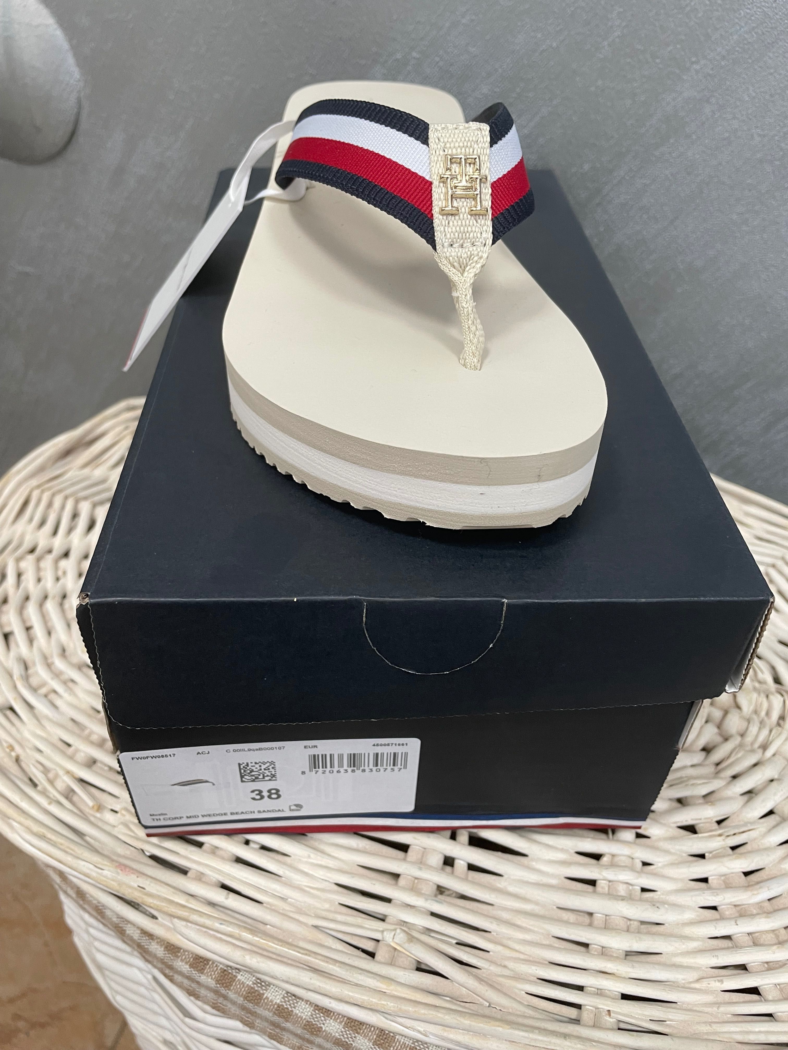 Чехли Tommy Hilfiger
