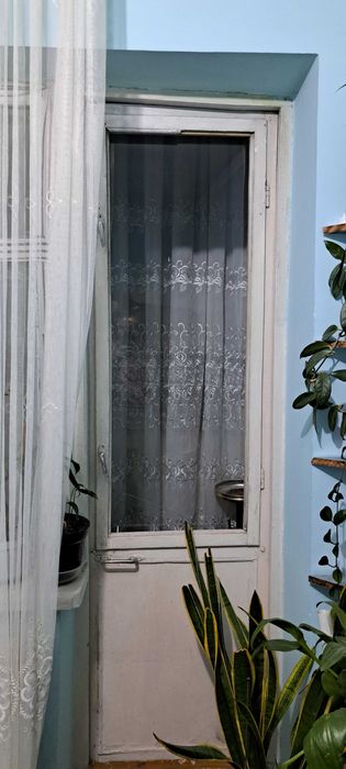 Продаётся своя обустроенная трёх-комнатная квартира