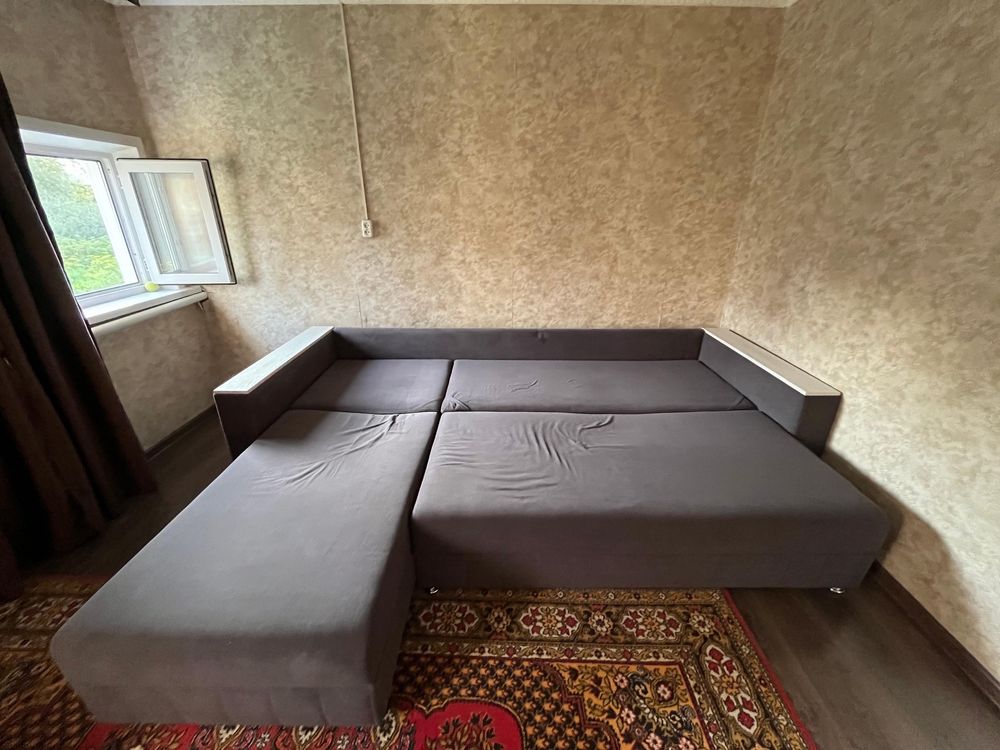Продам диван  угловой