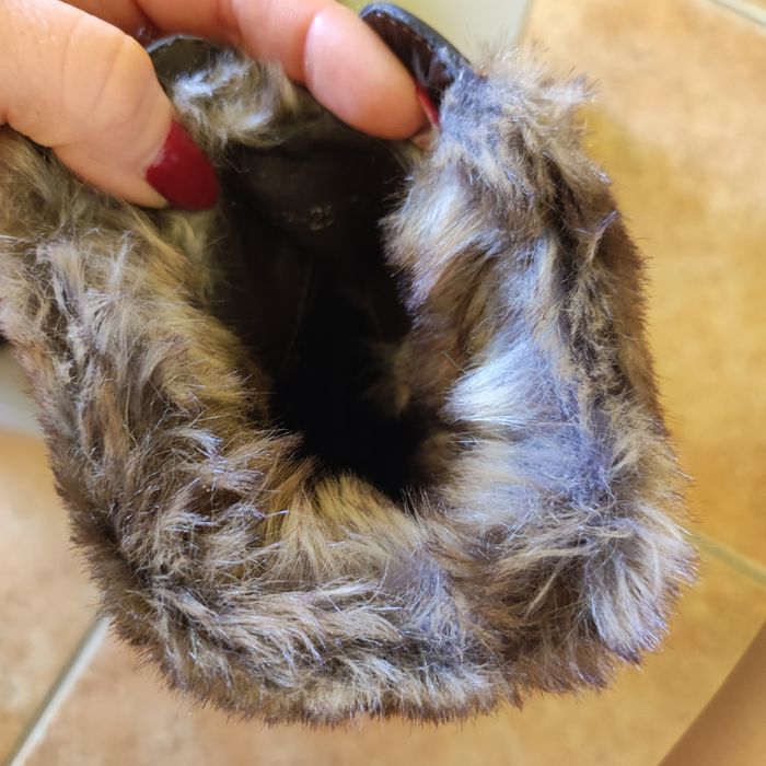 Топли боти номер 38