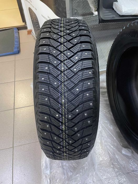 225 65 R17 зимние шины Goodyear UltraGrip Arctic 2 шипы новые за 1 шт