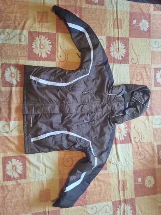 Geaca si pantaloni de schi