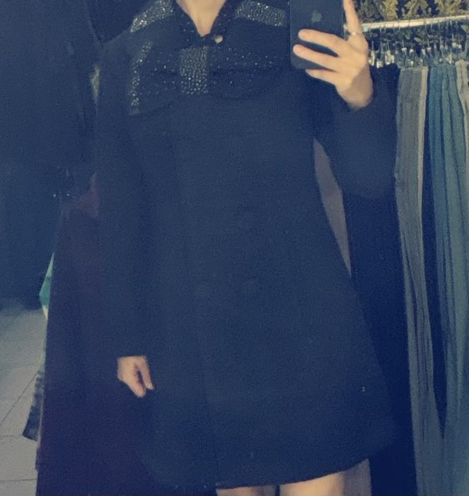 Продам черное пальто