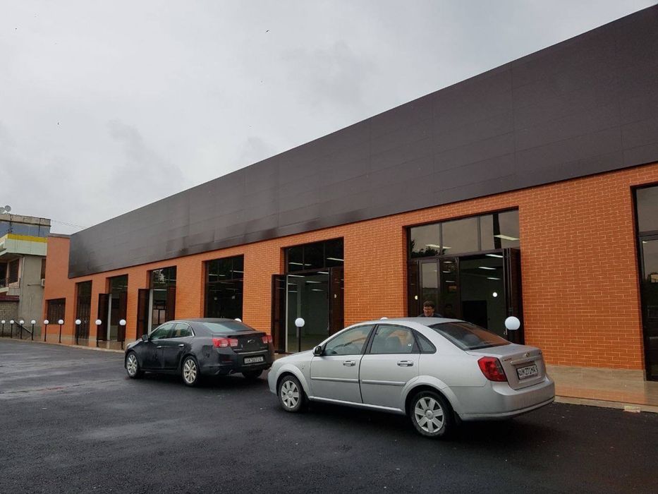 Продажа комерческое помешение ориентир Рынок Кадешева 23 сотки 2800м2