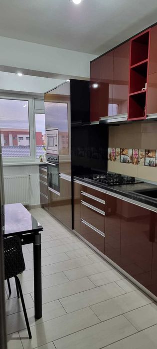 Apartament 3 camere decomandat - 7minute Metrou D. Leonida