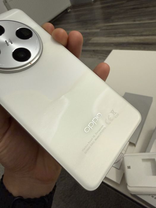 Oppo Find X8 Pro , nou la cutie !