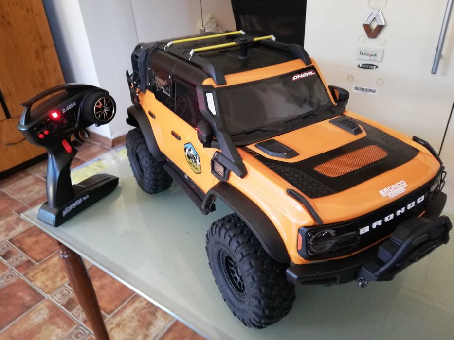 automodel crawler analog TRX4 Ford Bronco 1/10