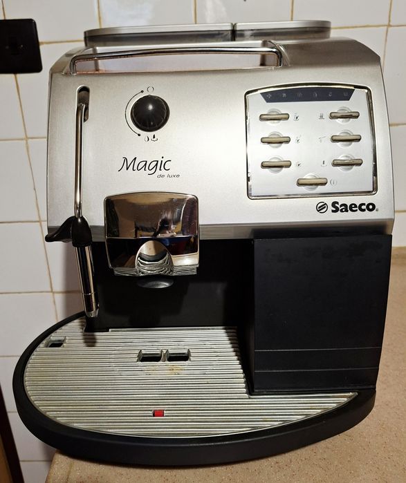 Кафеавтомат Saeco Magic de Lux
