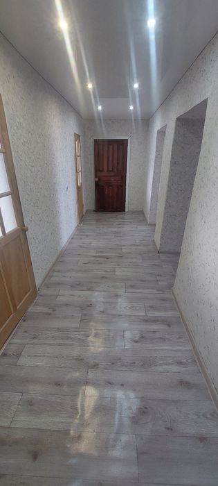 Продам квартиру 82 квадрата этаж пятый крыша профлист