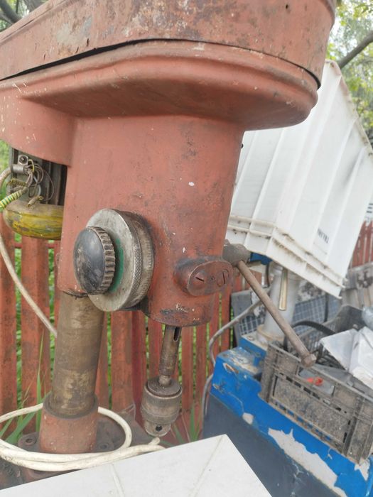 Mașină de găurit cu coloana industriala