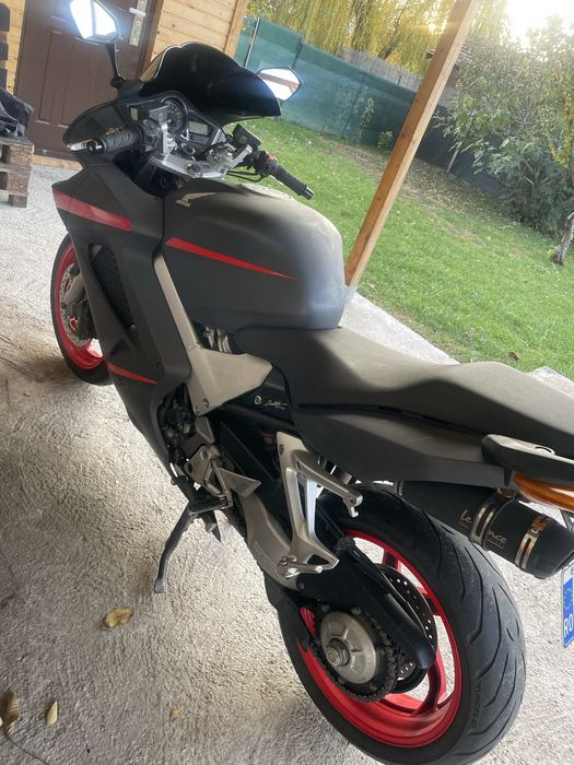 Vand sau schimb Honda VFR 800