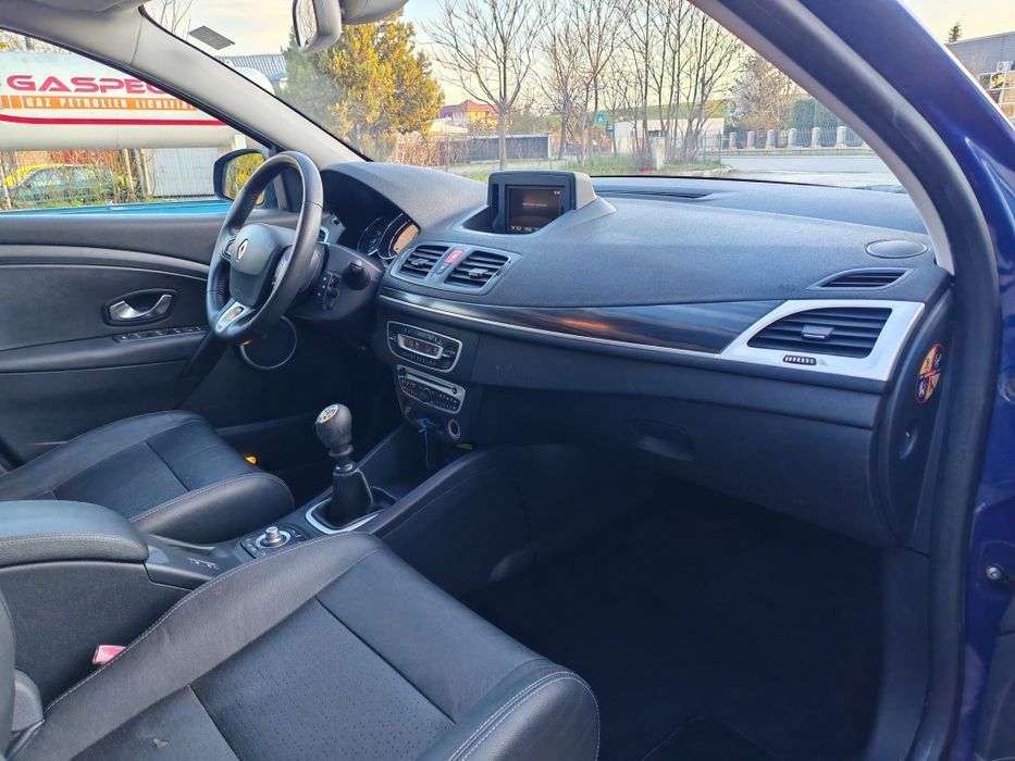 Renault Megane 1.9Diesel Fab. 2012 E5 pilot Interior piele Scaune încă