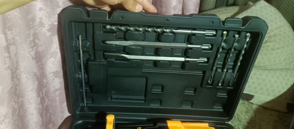 Шуруповëрт ва  перфоратор йанги 6 ой гарант бо