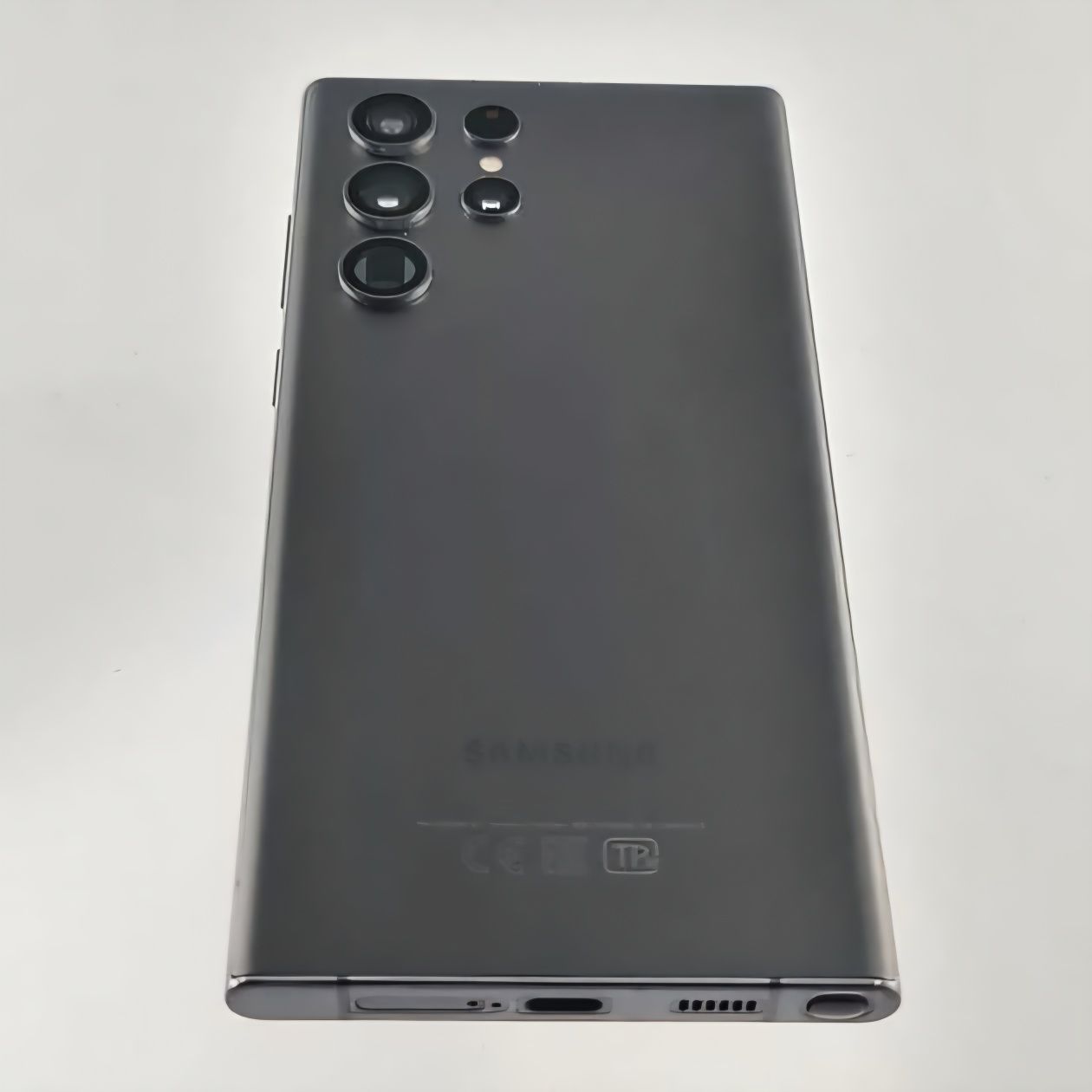 Samsung Galaxy S22 ultra КАТО НОВ