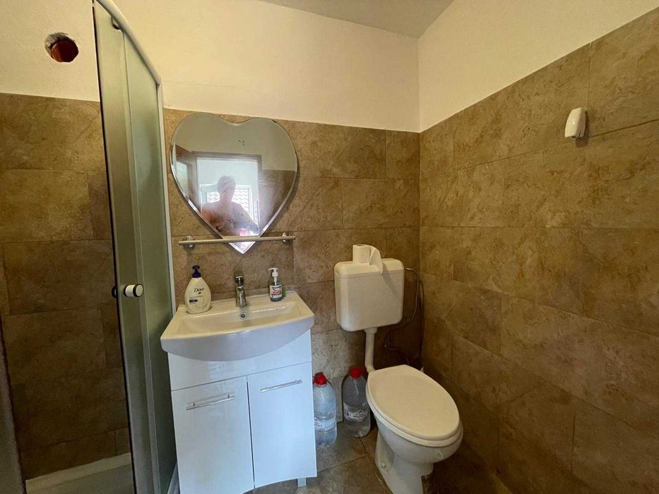 Cabana de inchiriat Valea Budului, Luncani, 8 Km de Bacau, 300 eur/zi