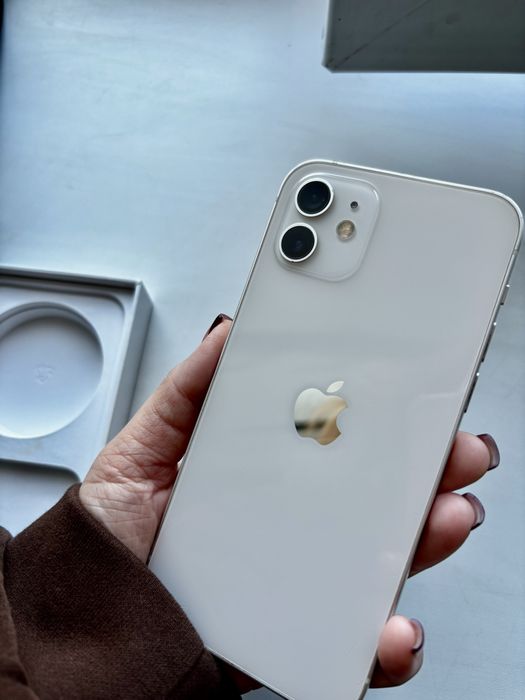 Продам iPhone 12 128 Gb