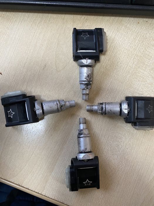 Senzori presiune bmw seria G !! Originali !! 200 lei set