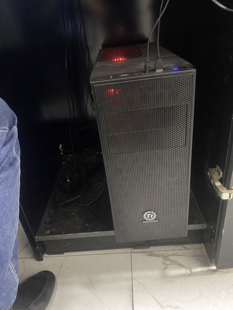 Kampyuter lar zotac