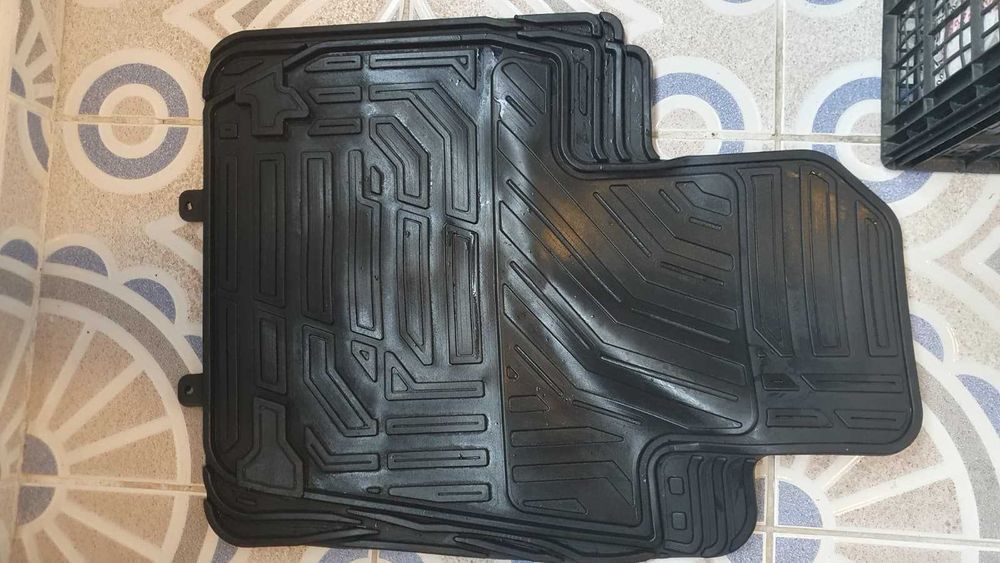 Covorase de cauciuc auto