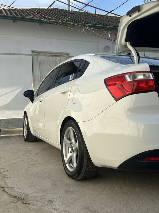 Продаётся kia rio 2014
