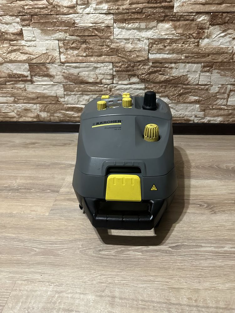 Пароочиститель Karcher  SG 4/4
