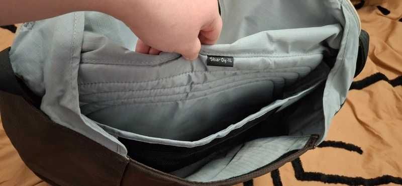 Geantă laptop XL Crumpler