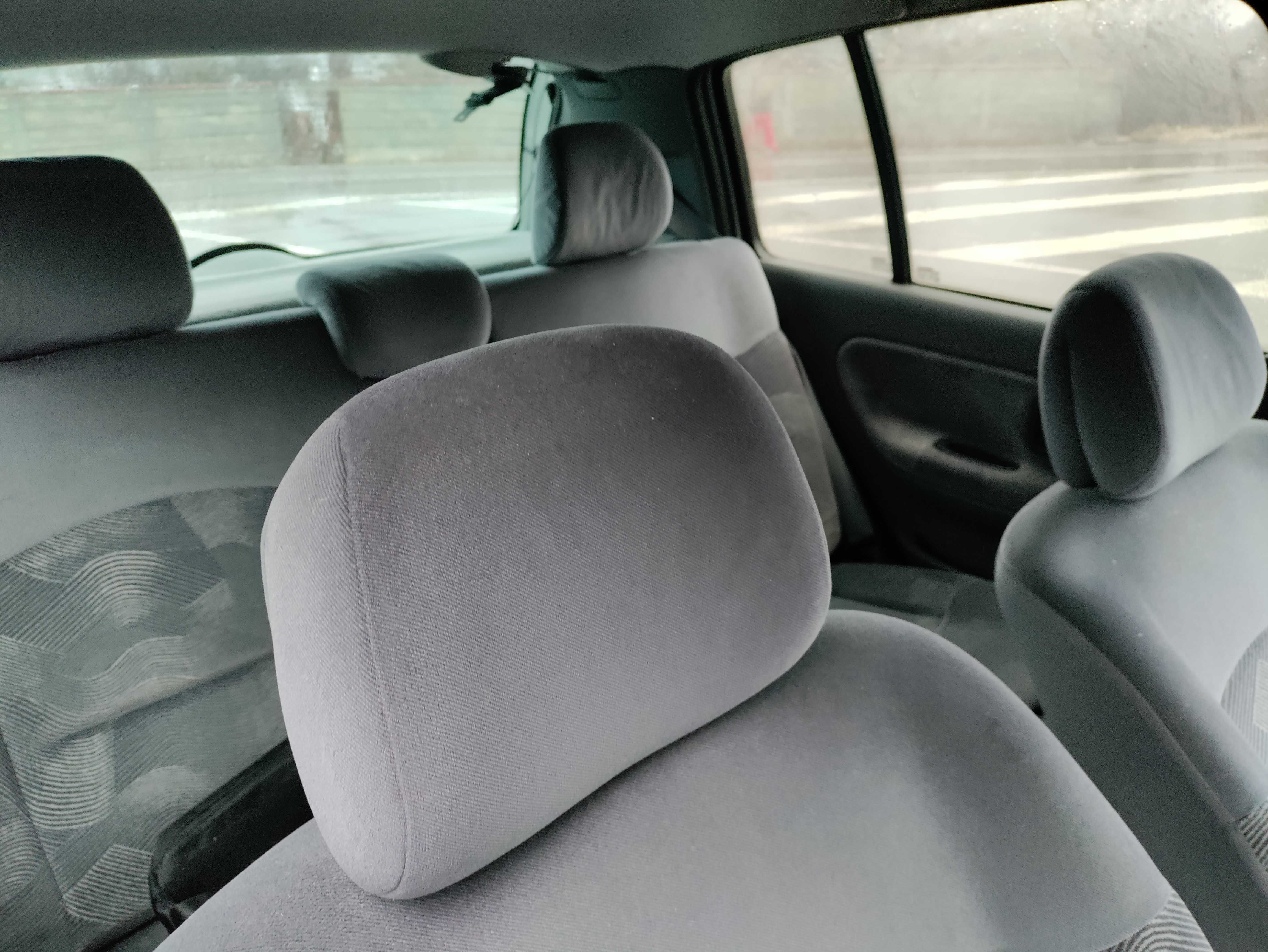 Продавам Renault Clio 1.6