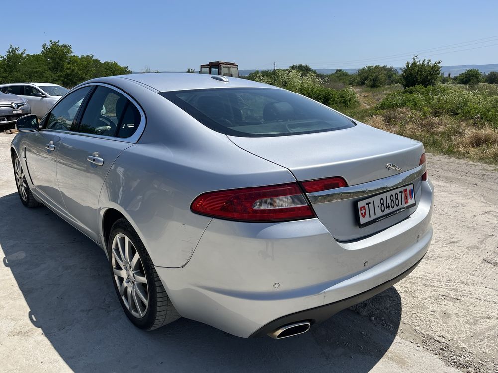 Jaguar XF 2.7 D 206 ps