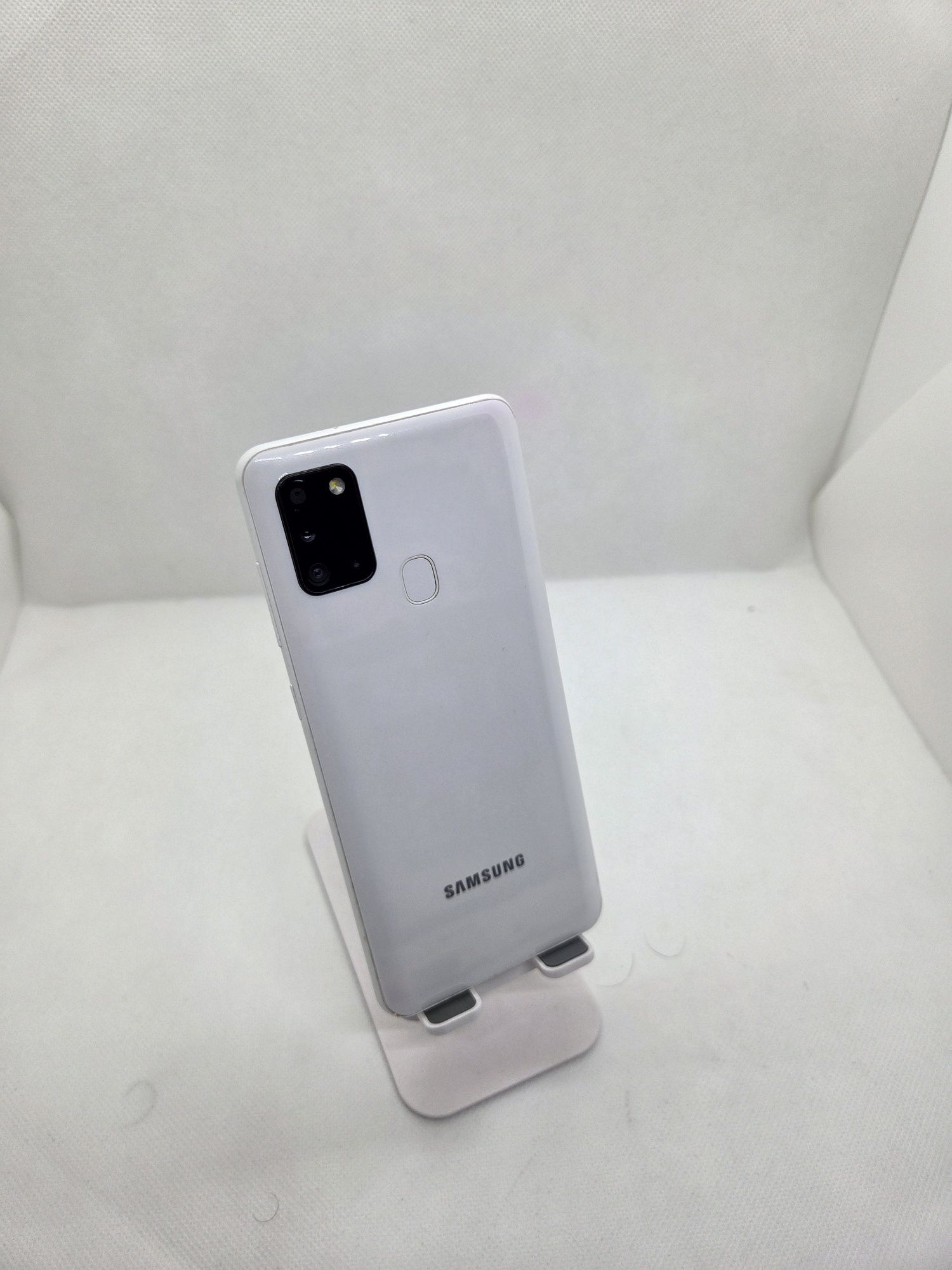 Samsung A21s sotiladi dastavka bor 24/7