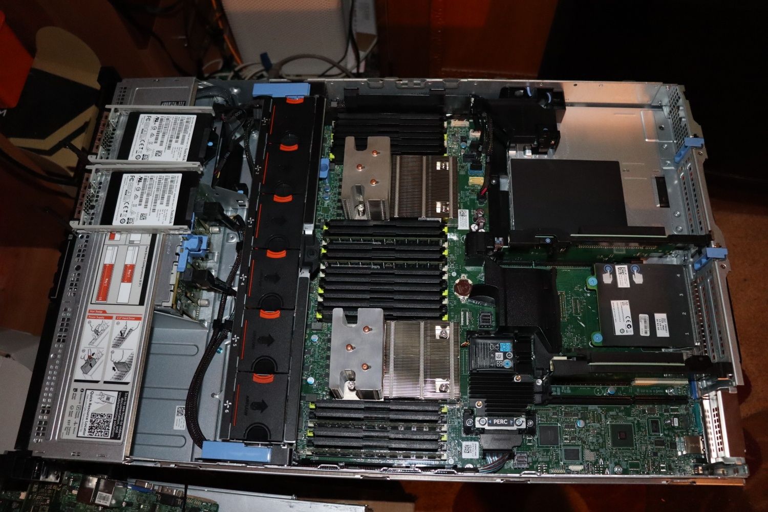 Server Dell PEdge R730 24 Cores E5-2670 V3 64Gb 512Gb SSD( SED OPAL)