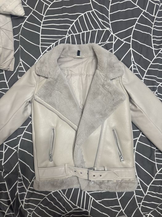 Обемно яке с мъхеста подплата