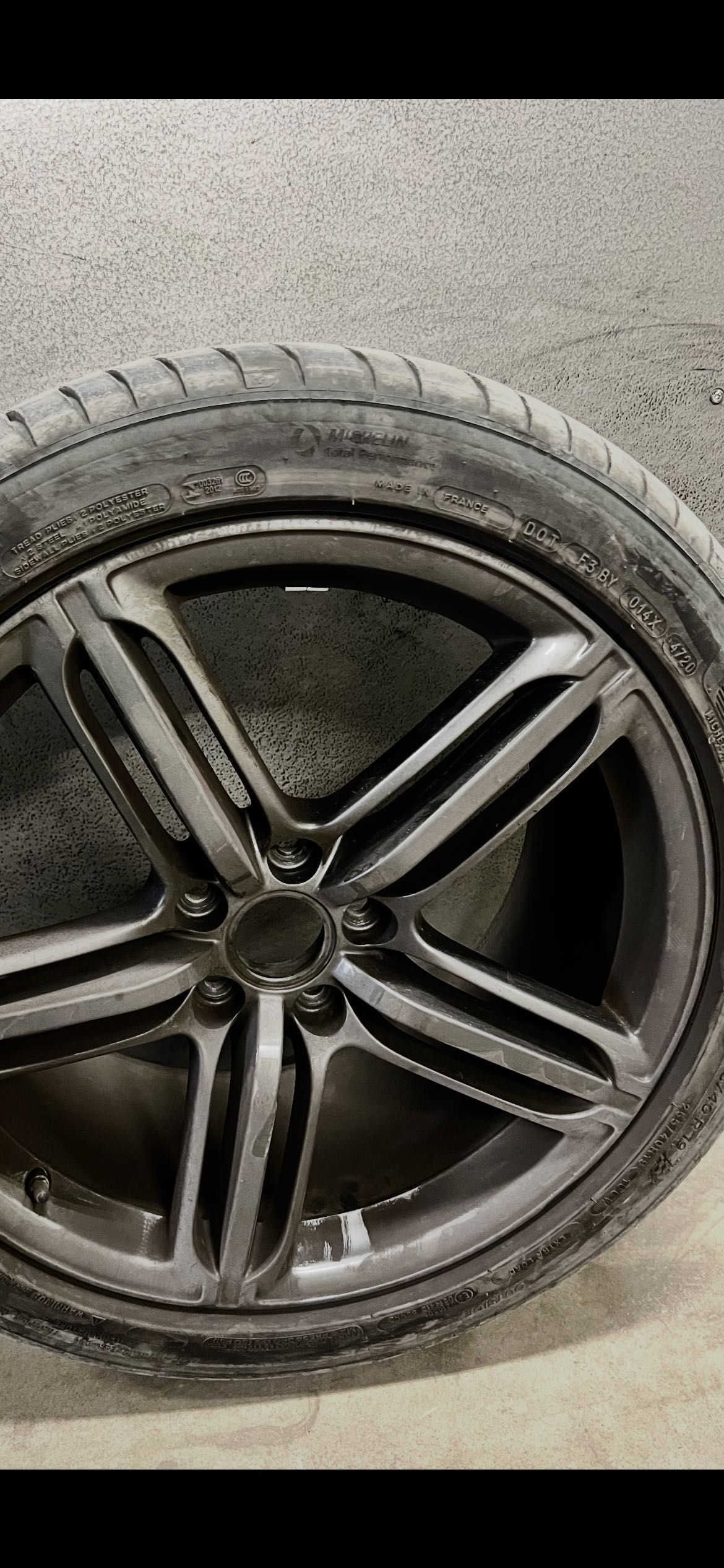 AUDI ДЖАНТИ + ГУМИ, комплект 4бр.