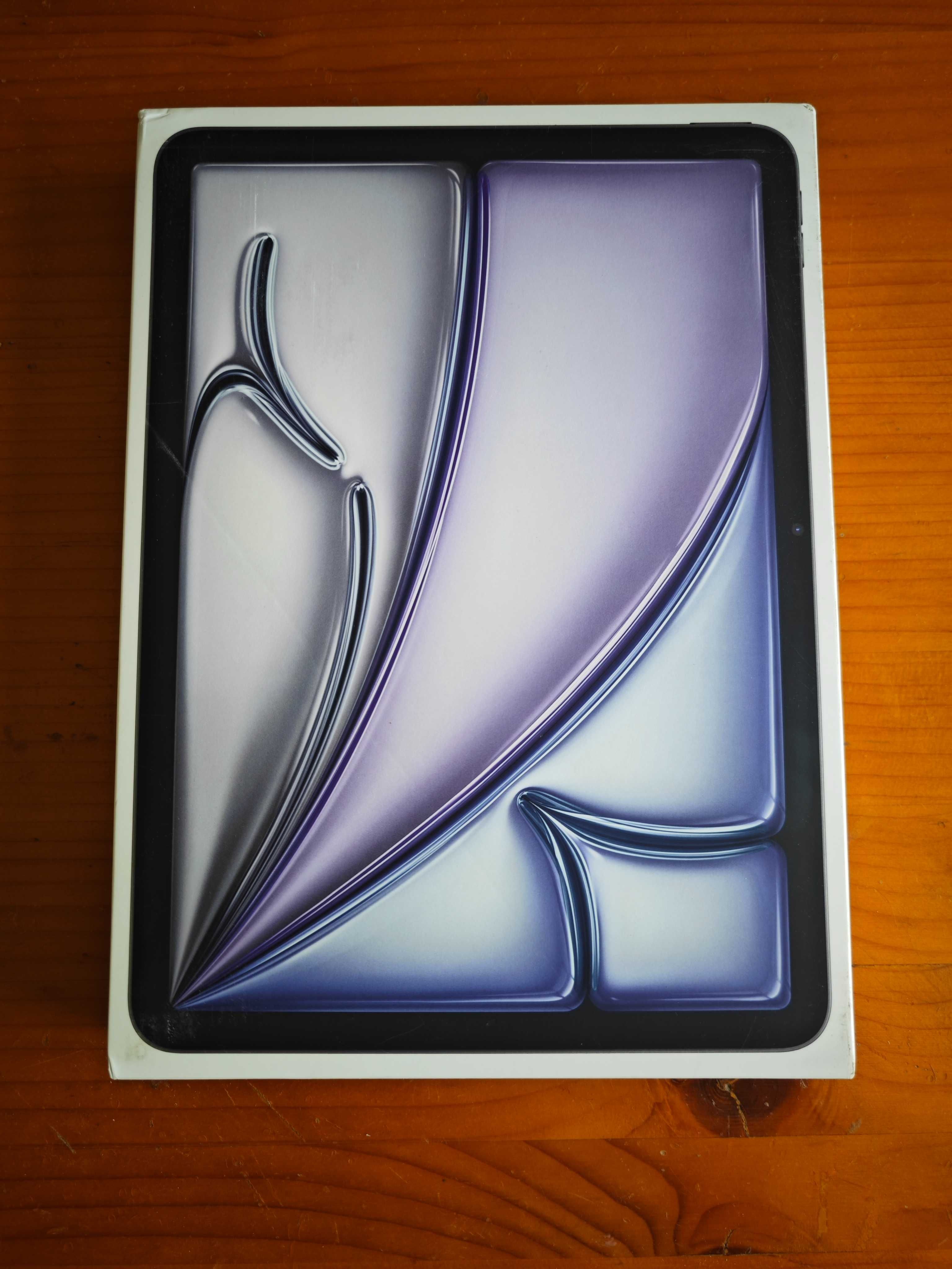Apple 11" iPad Air 6 (M2) WiFi 128 GB 12 MP Таблет нов запечатан 2024