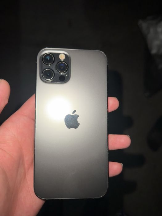 iPhone 12 pro black