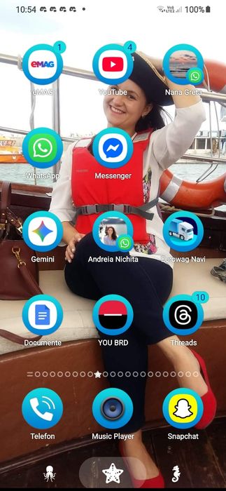 Vând sau schimb Samsung Galaxy A 40 pentru un Samsung galaxy s 21 25