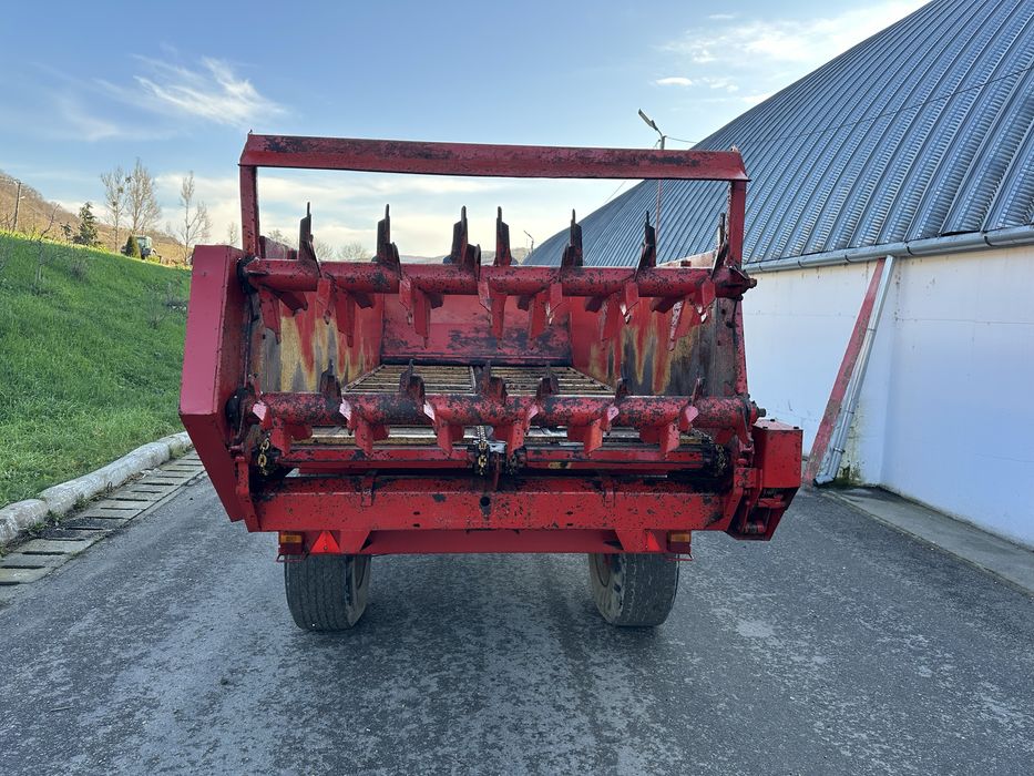 Mig ,remorca de imprastiat gunoi Gilibert 7 tone